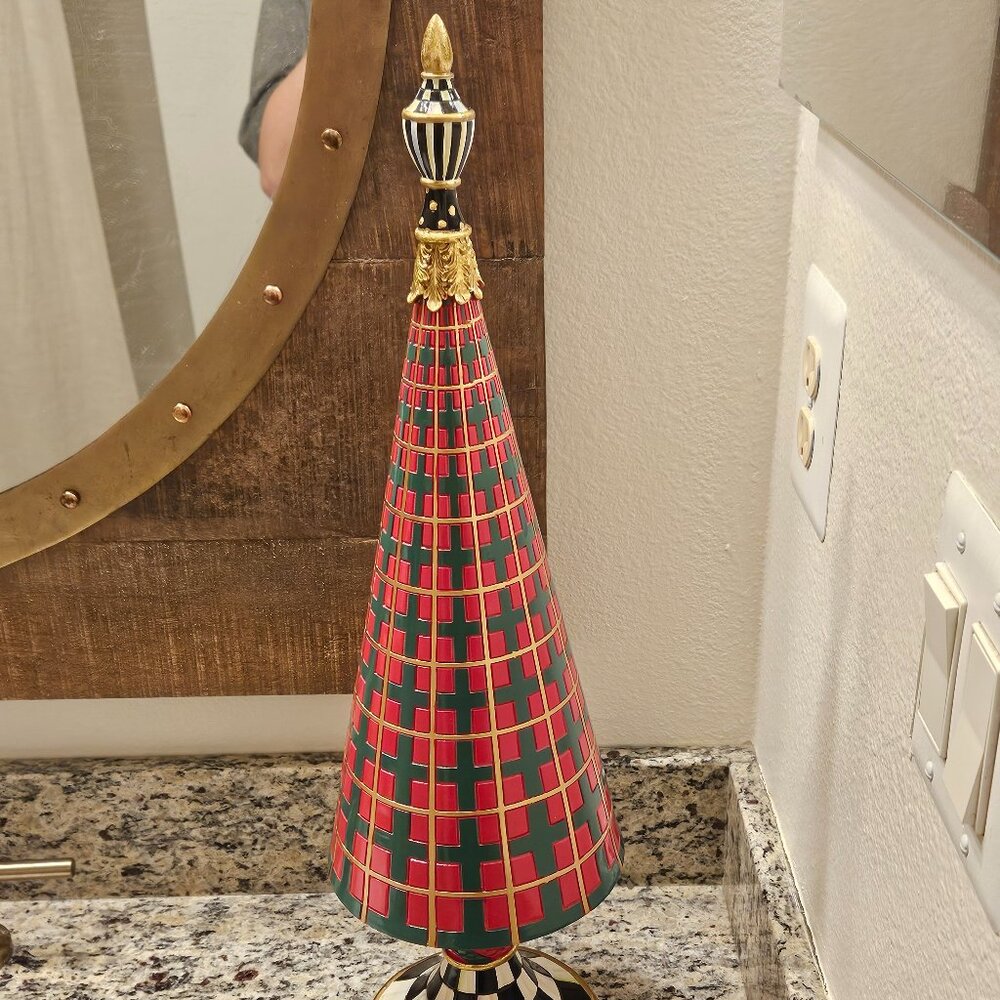 RARE MACKENZIE CHILDS ABERDEEN RED TARTAN PLAID COURTLY CHECK CHRISTMAS TREE